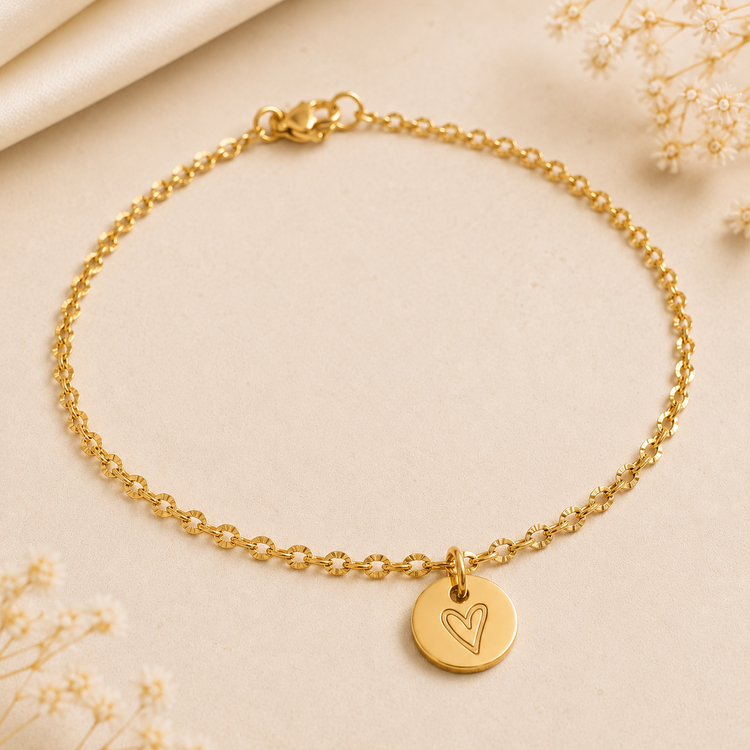 Bracelet with your drawing engraved in gold