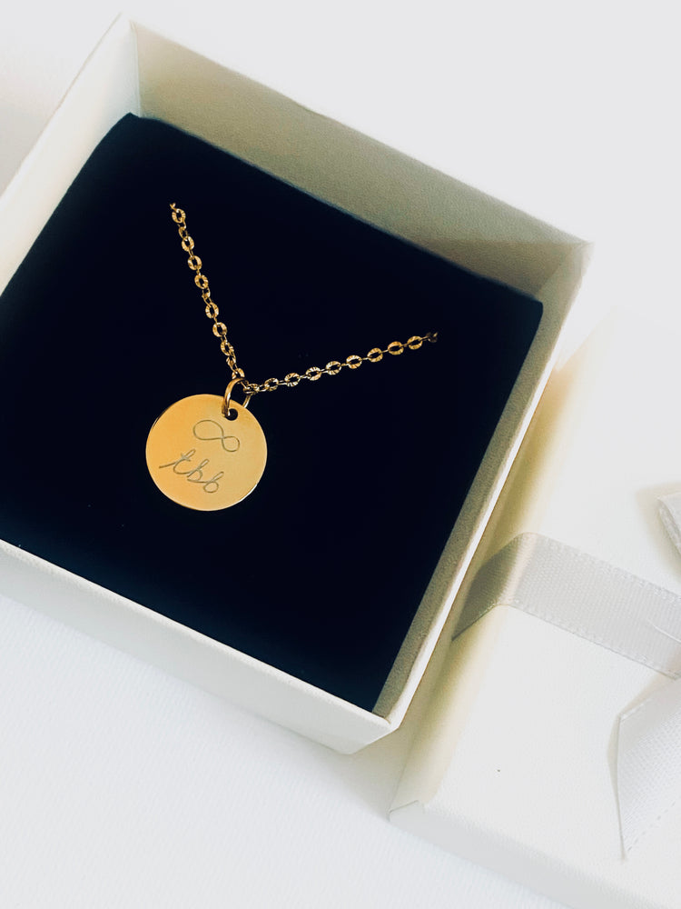 Personalised handwriting necklace in gft box