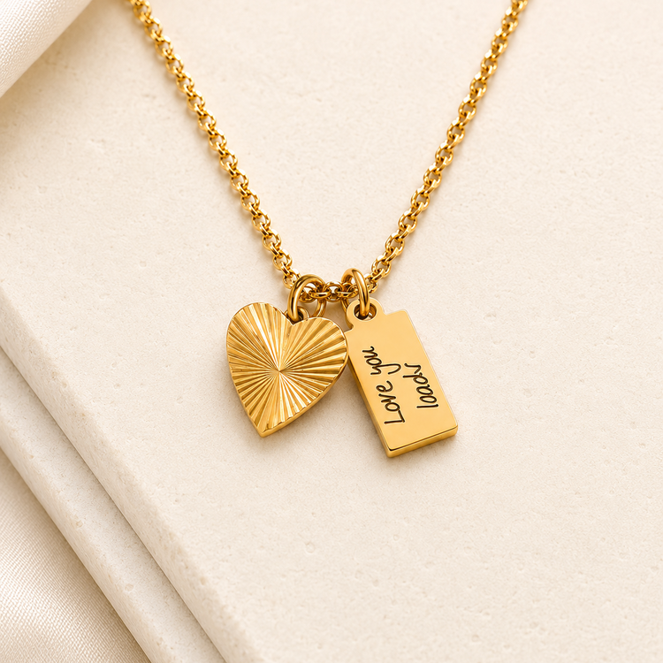 Engraved heart necklace with handwriting